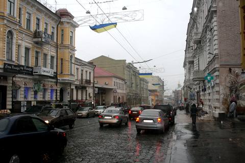 Ул. Сумская украшена флагами